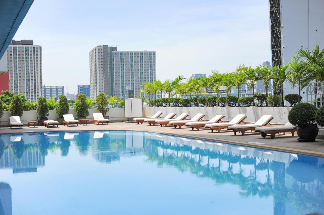 Golden Tulip Sovereign Hotel Bangkok Extérieur photo
