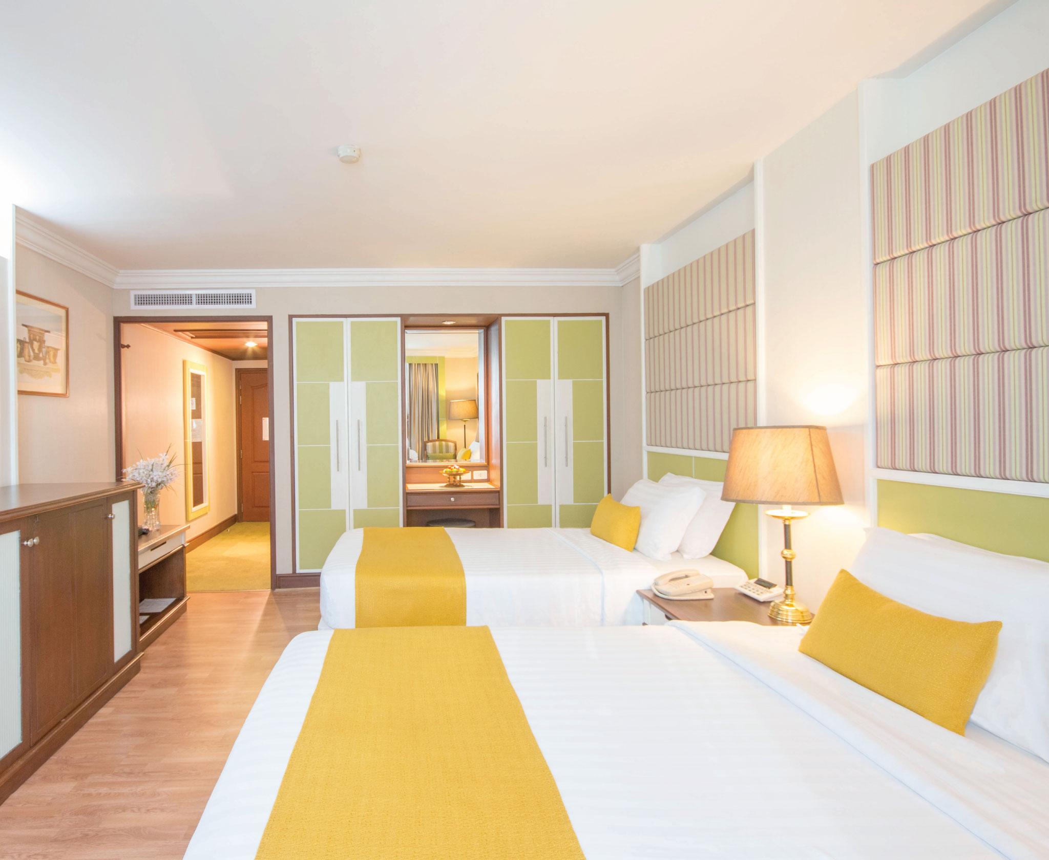 Golden Tulip Sovereign Hotel Bangkok Extérieur photo