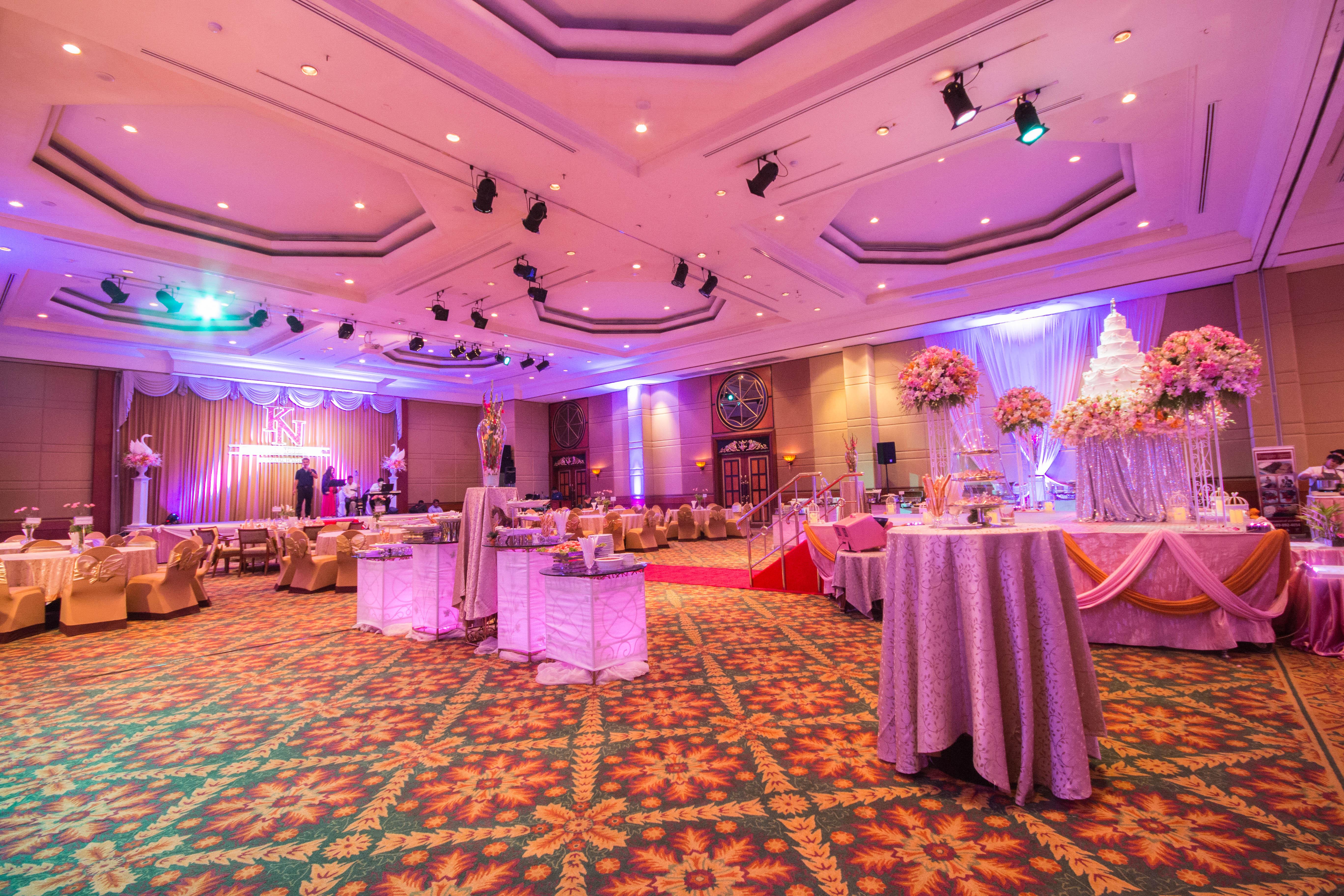 Golden Tulip Sovereign Hotel Bangkok Extérieur photo