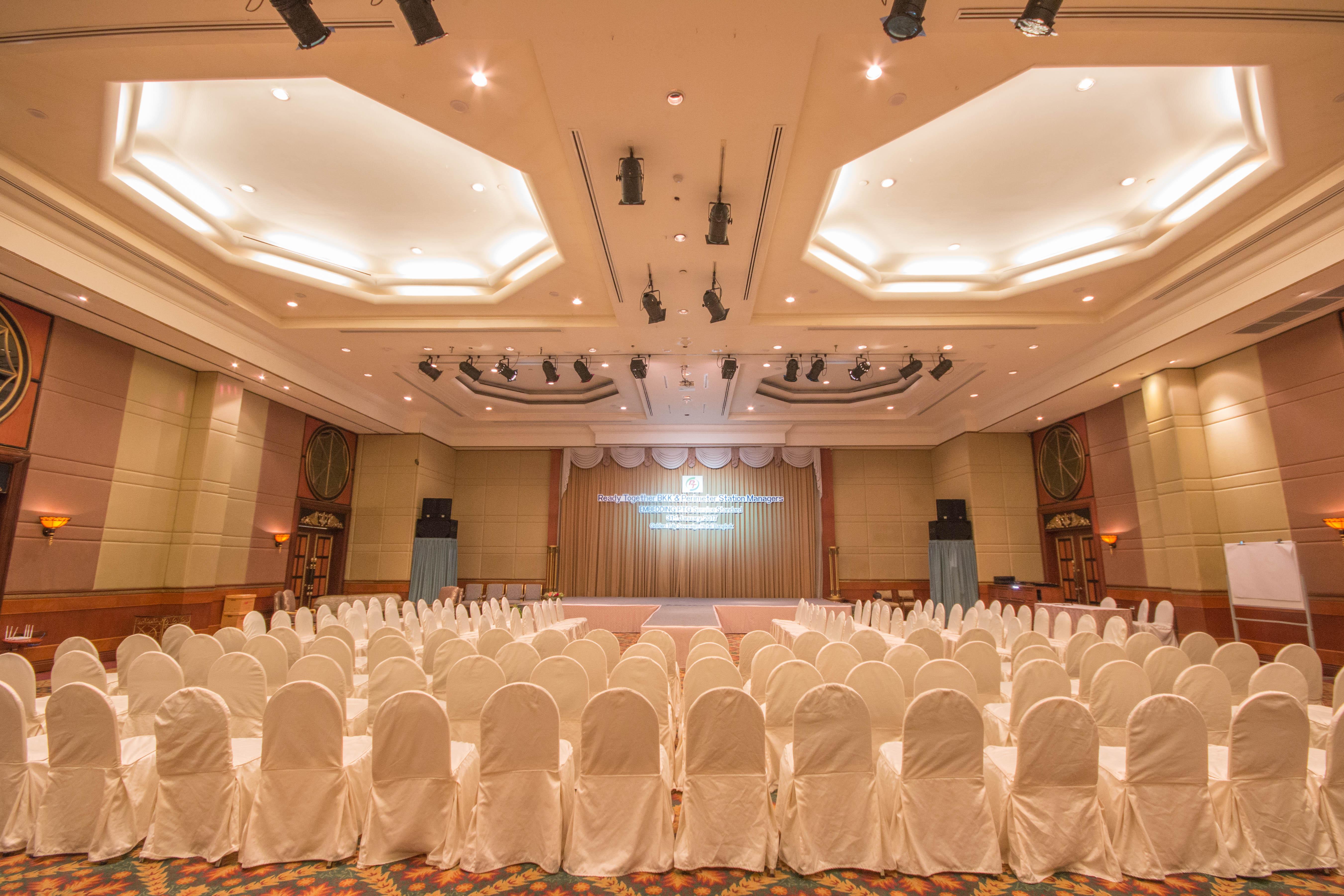 Golden Tulip Sovereign Hotel Bangkok Extérieur photo