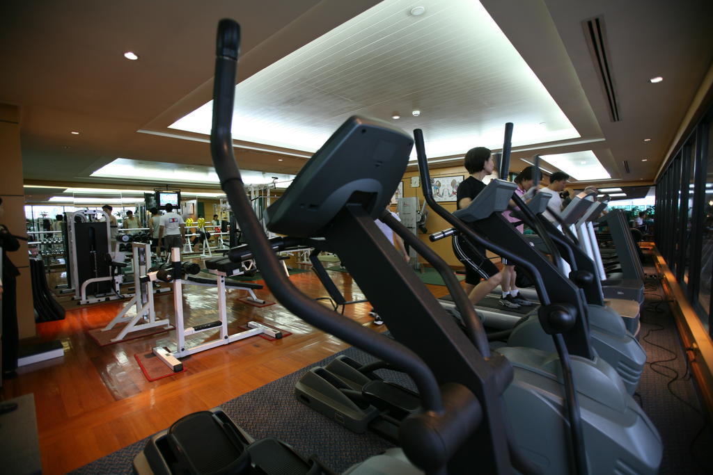 Golden Tulip Sovereign Hotel Bangkok Extérieur photo
