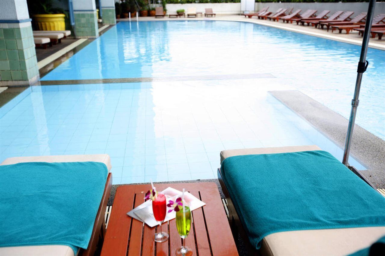 Golden Tulip Sovereign Hotel Bangkok Extérieur photo